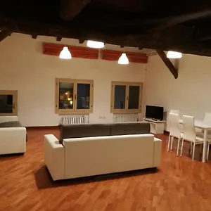 farolfi-apartments-de-pepoli.emilia-romagnahotels.net/