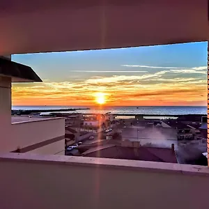 Vuel Sea View House -10 Minutes From The Airport Апартаменты Фьюмичино
